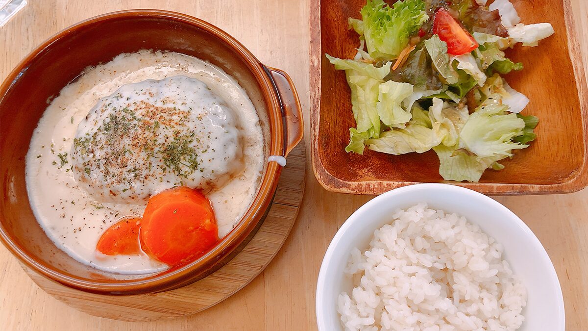 ハンバーグカフェVeggyのホワイトチーズハンバーグ